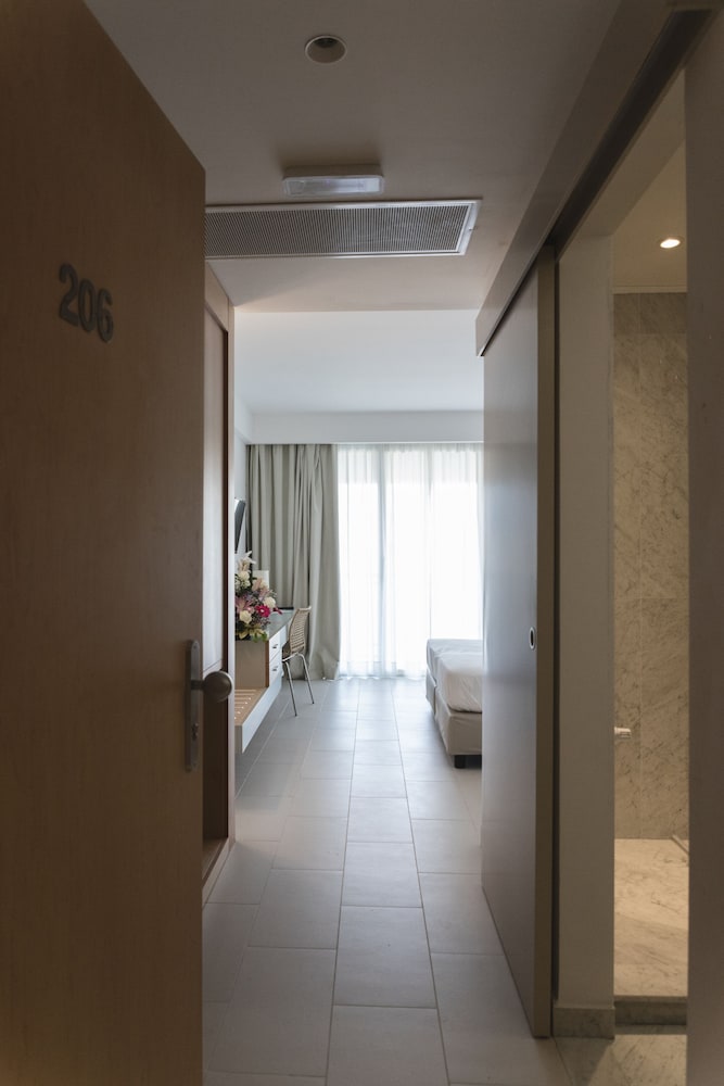 Double Room - Photo 3
