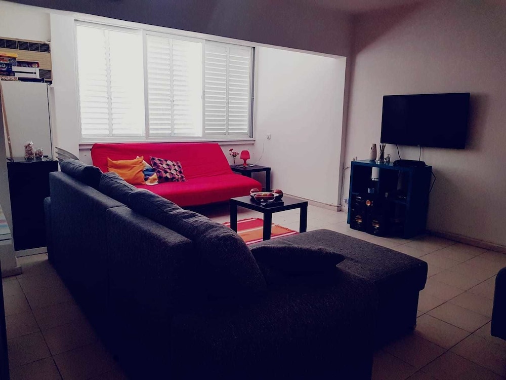 Apartment photo 2