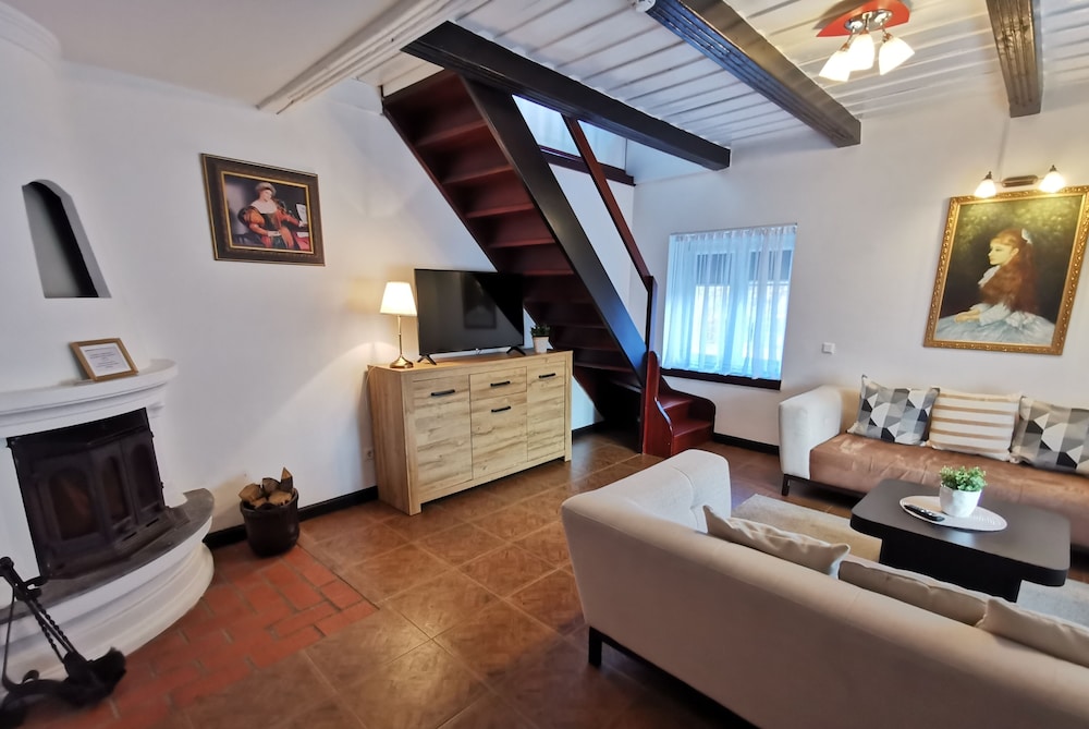 Deluxe Studio Suite, 1 Double Bed, Non Smoking photo 3