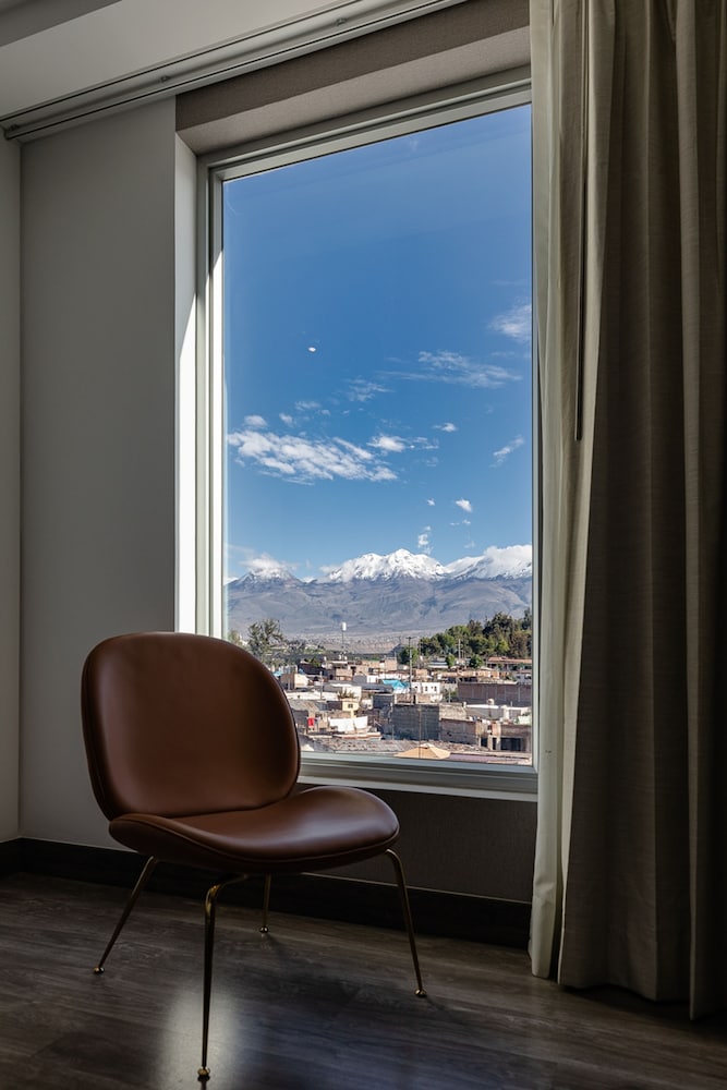 Room, 2 Twin Beds, Refrigerator (Scenic View) - Photo 2