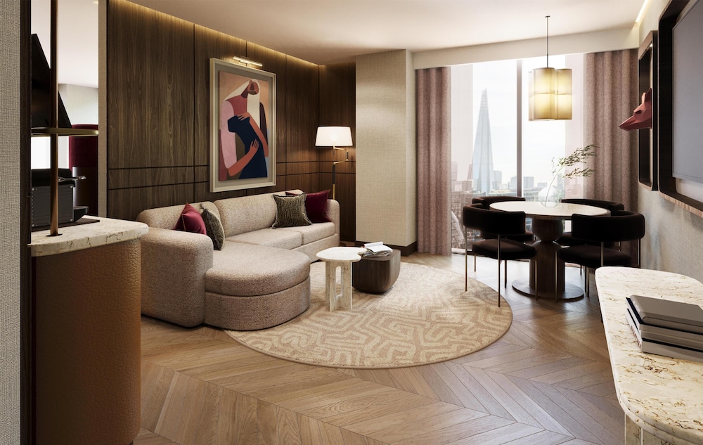 Suite, 1 King Bed, Balcony