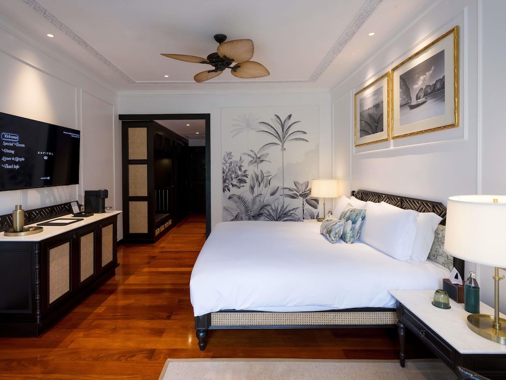 Signature Single Room, 1 King Bed photo 2