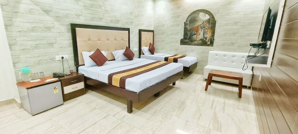 Luxury Triple Room