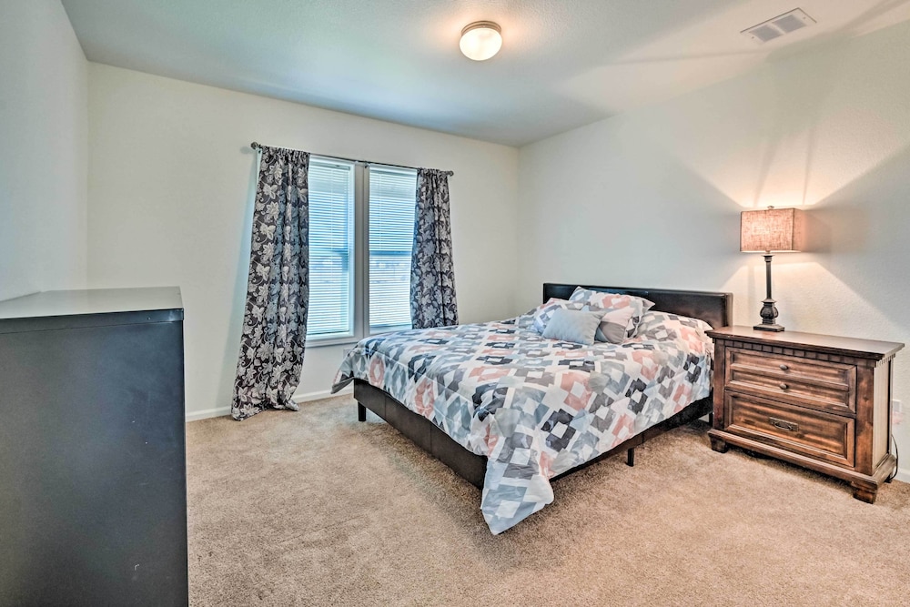 House (4 Bedrooms) photo 1