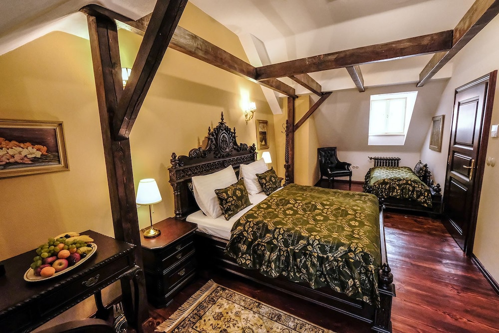 Suite (The Terrace Suite - 109) photo 2