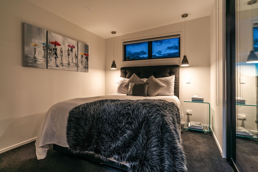 House, 1 Bedroom photo 1