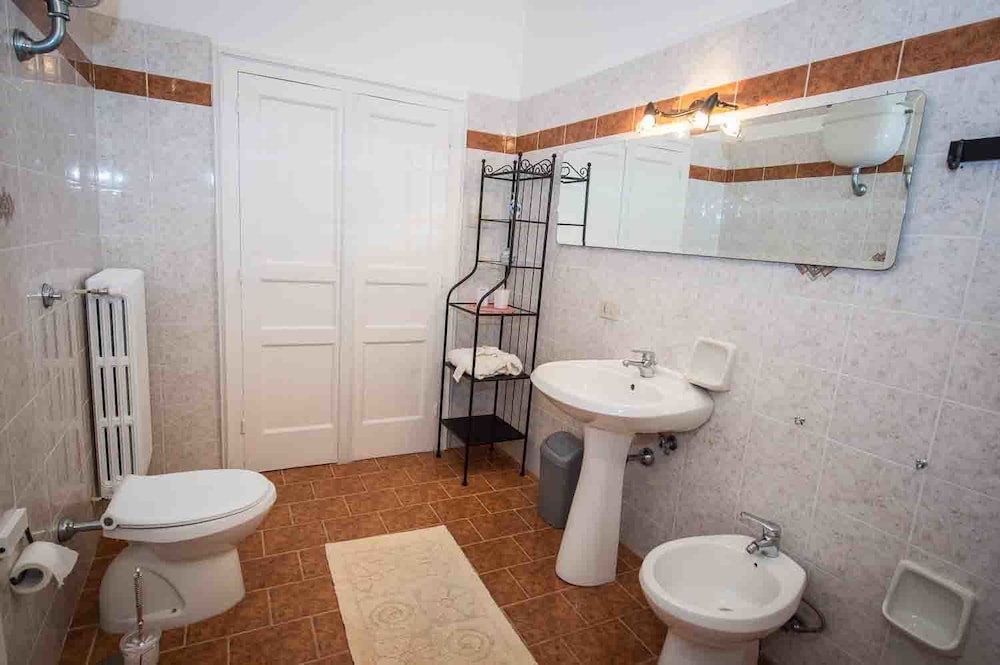 Family Triple Room, 2 Bedrooms, Private Bathroom, Courtyard Area photo 2