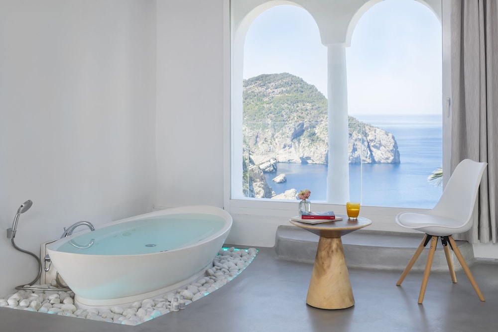 Deluxe Double Room, Sea View - Photo 5