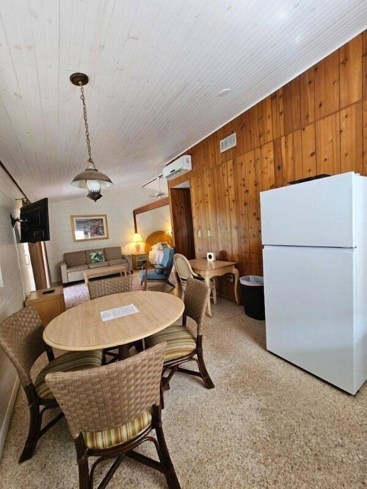 2 bedroom with kitchen photo 3