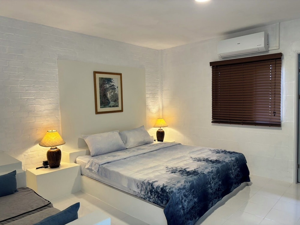 Grand Room photo 1