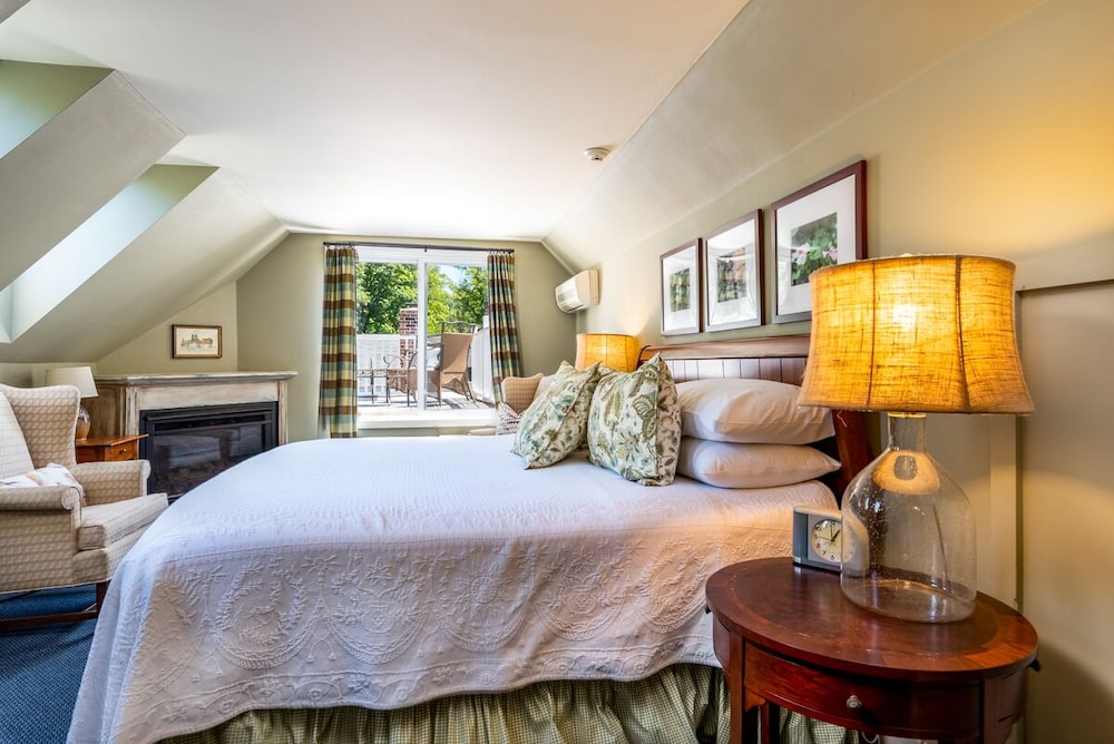 King Room with Garden View photo 3