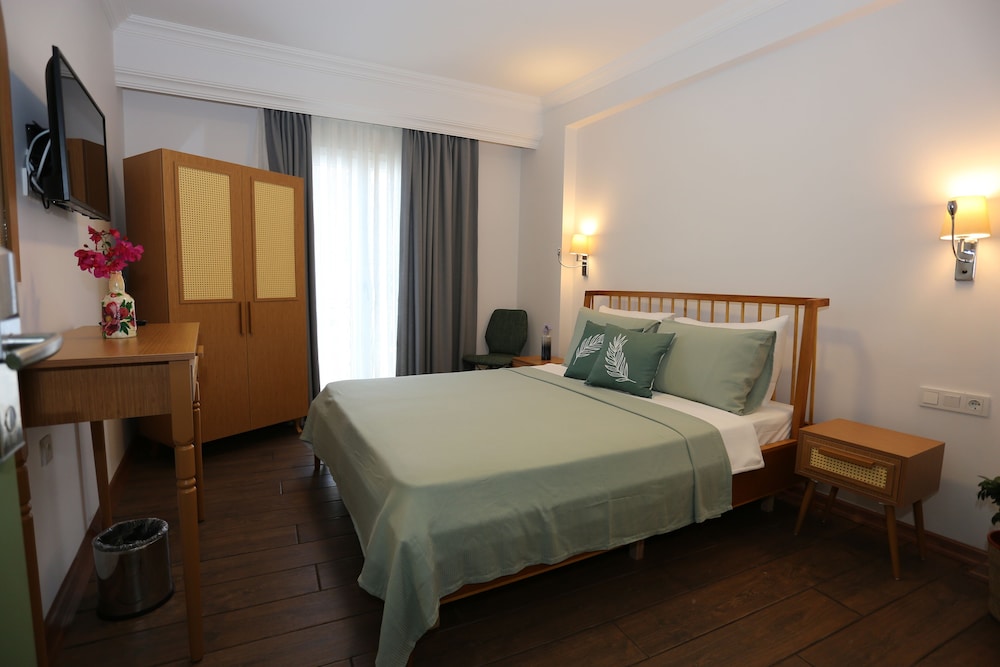 Deluxe Double or Twin Room, 1 Queen Bed, Non Smoking, Balcony
