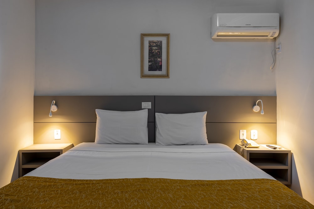 Deluxe Double Room, 1 Queen Bed, Non Smoking - Photo 6