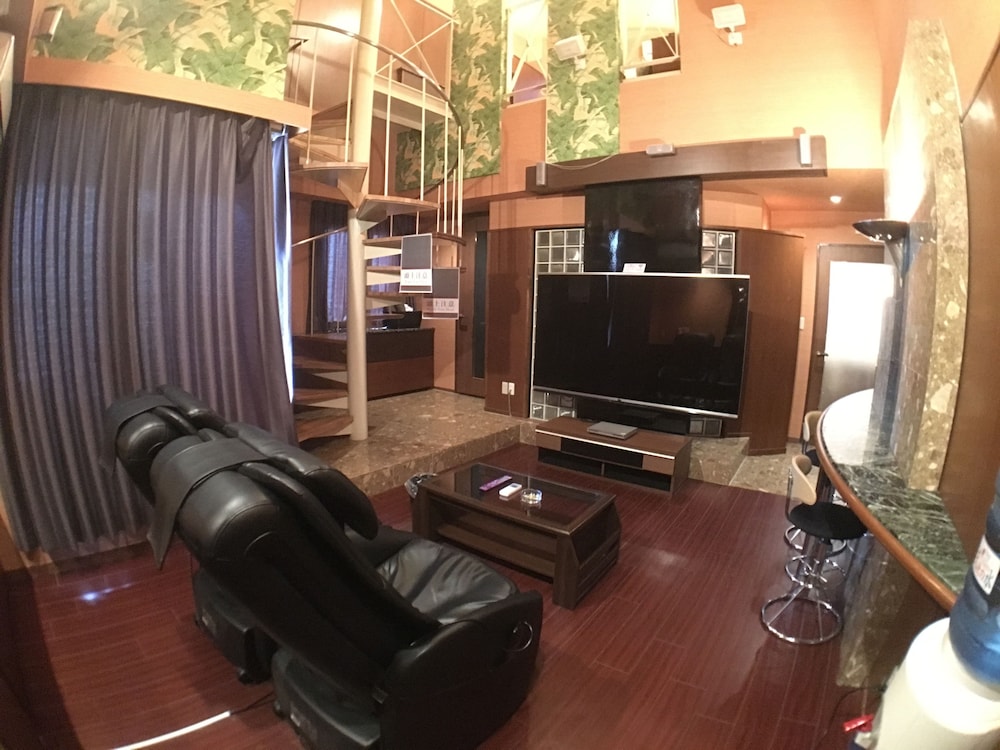 Basic Double Room - Photo 11