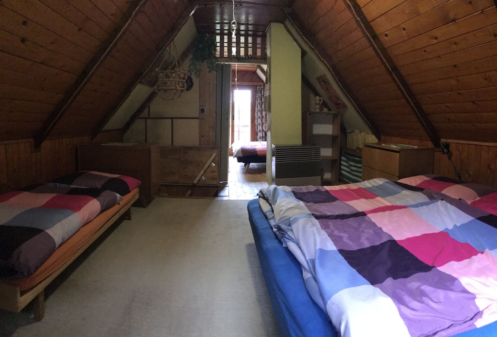 Romantic Chalet, Garden View photo 3
