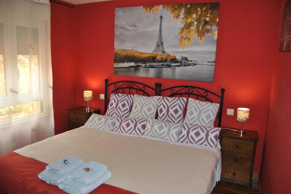 Deluxe Apartment, 2 Bedrooms, Mountain View, Mountainside