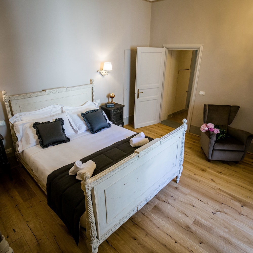 Standard Room photo 1
