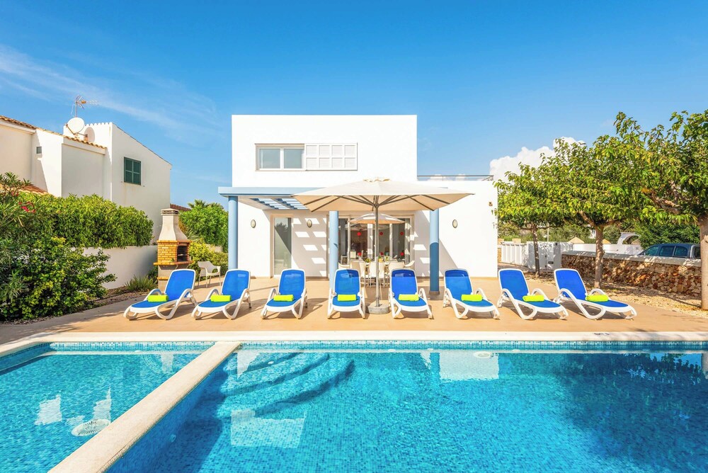 Villa (4 Habitaciones)