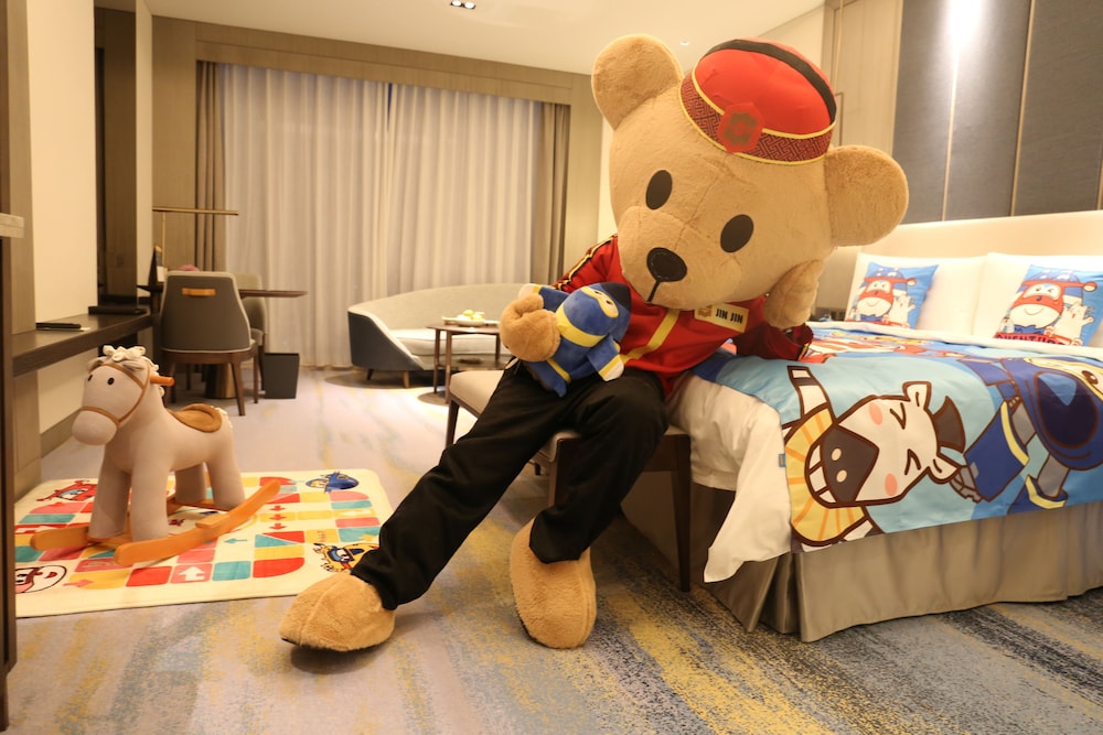 Deluxe King Room - Photo 5