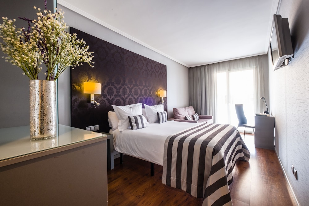 Double Room (Single Use) - Photo 2