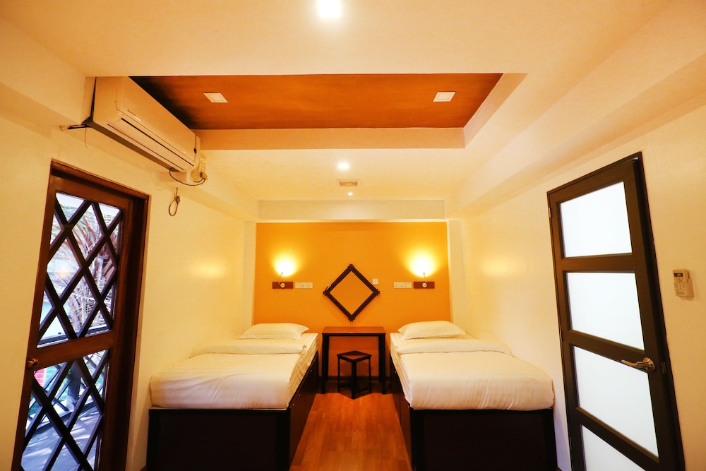 Dormitory 4 Single Beds photo 1