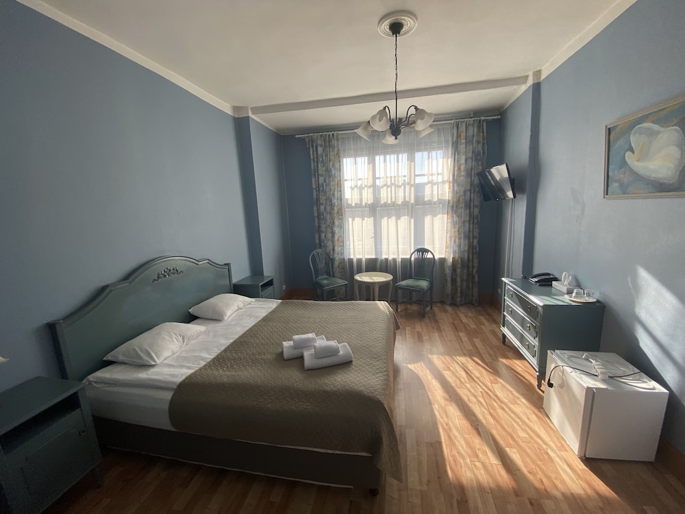 Double Room - Photo 9
