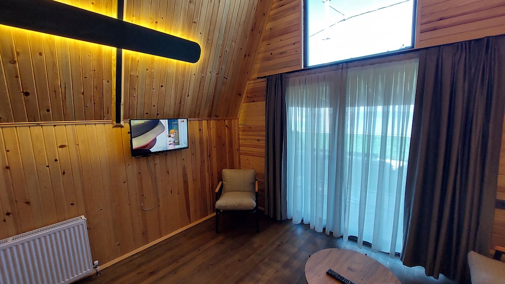 Elite Bungalow photo 1