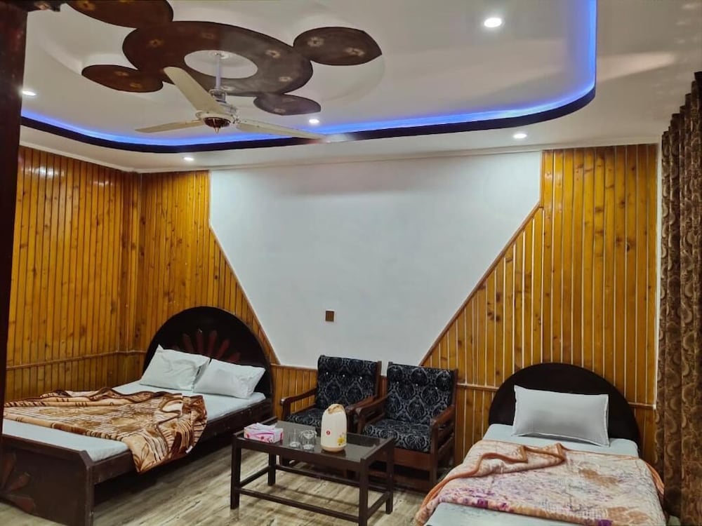 Deluxe Triple Room photo 3