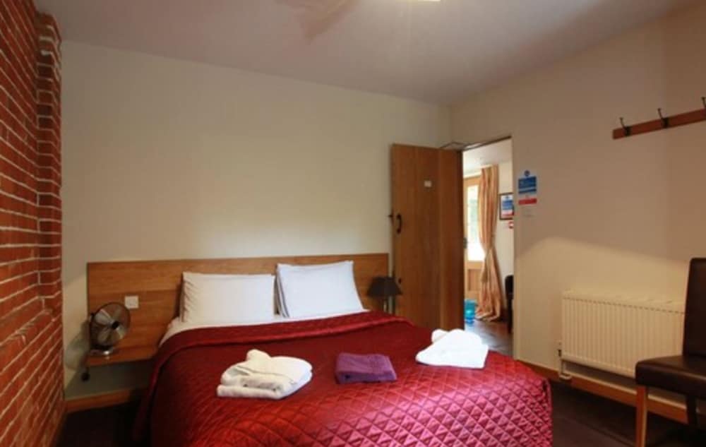 Business Double Room, 1 King Bed, Garden View