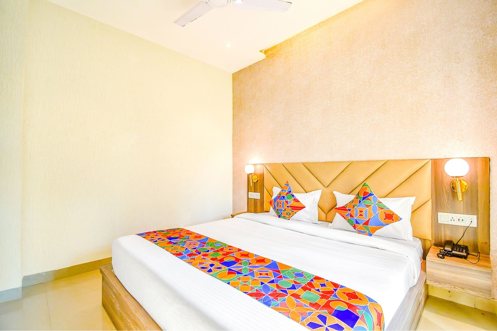 Deluxe Room - Photo 3