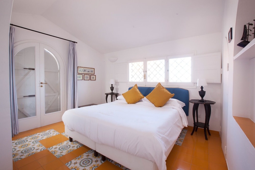 Villa, 6 Bedrooms, Smoking, Terrace