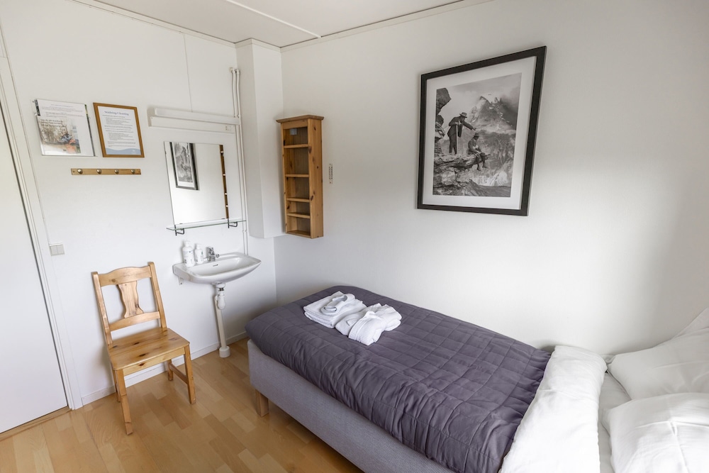 Premium Twin Room photo 3