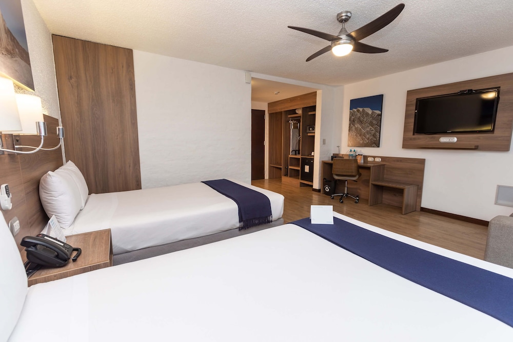 Superior Twin Room, Multiple Beds - Photo 3