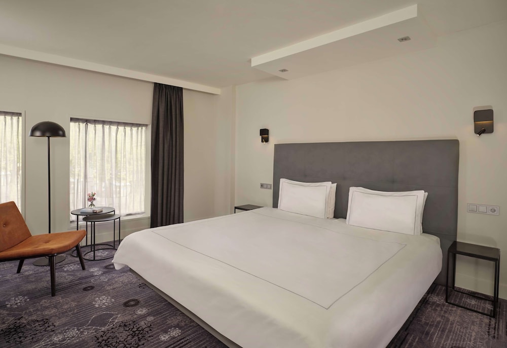 Executive Room, 1 King Bed photo 1