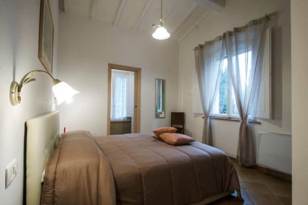 Villa photo 3