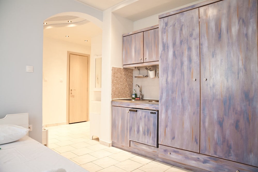 Studio (4 Adults) photo 2