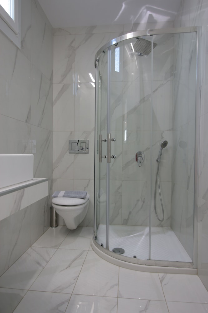 Double Room, Sea View - Photo 6