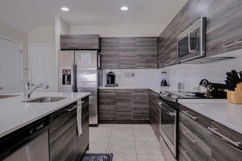 Townhome, 3 Bedrooms photo 2