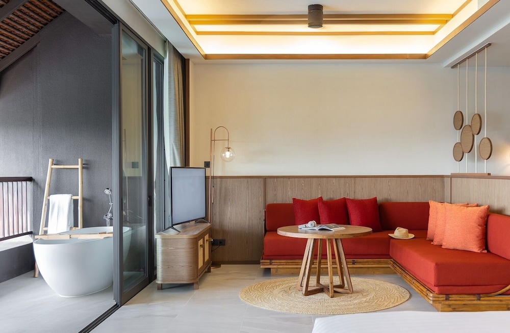 Ocean View Suite - Photo 1