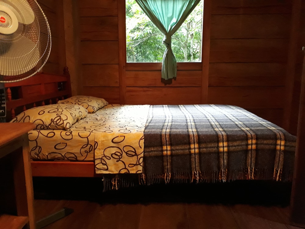Comfort Cabin, 2 Double Beds, Private Bathroom photo 2