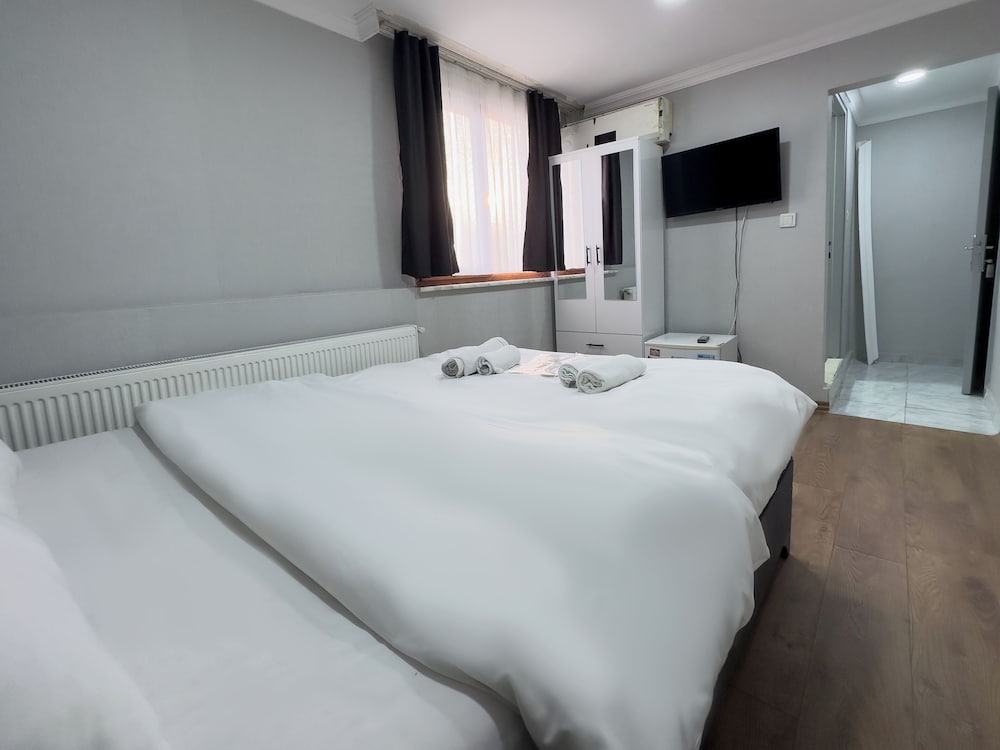 Standard Room photo 2