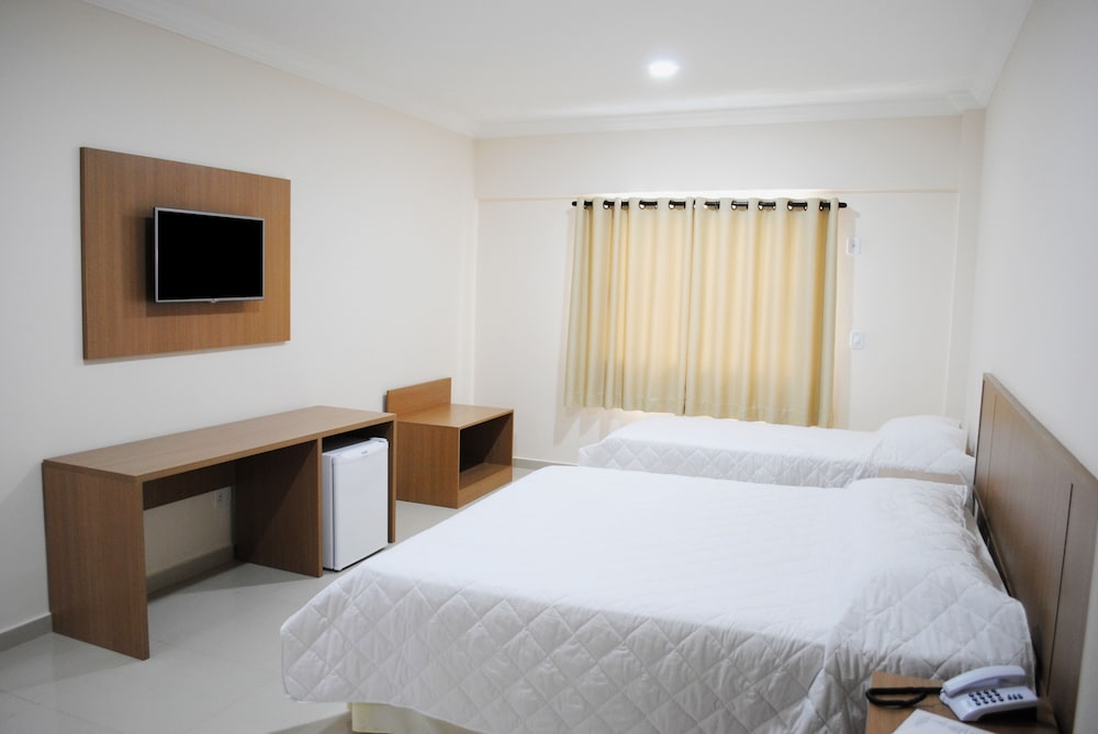 Standard Triple Room, Non Smoking - Photo 1