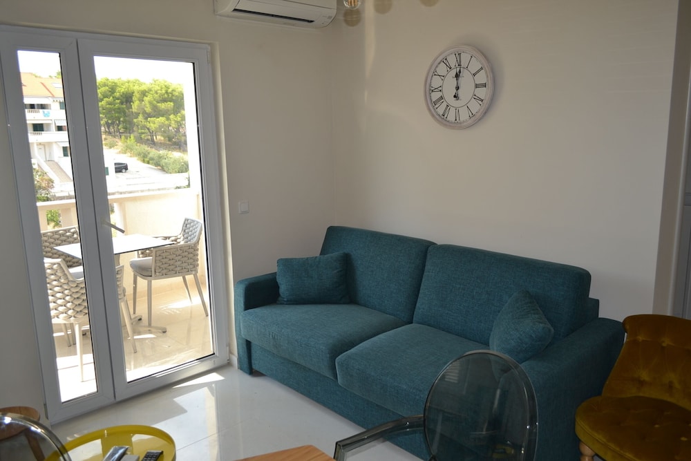 Apartment (1)