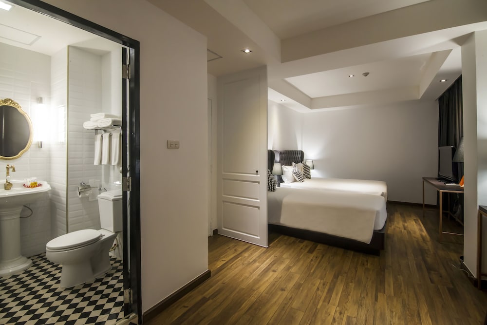 Premier Triple Room photo 2
