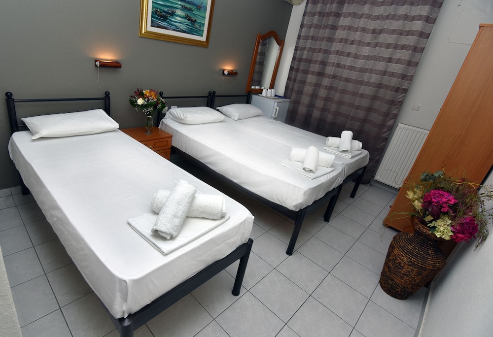 Triple Room, Partial Sea View photo 3