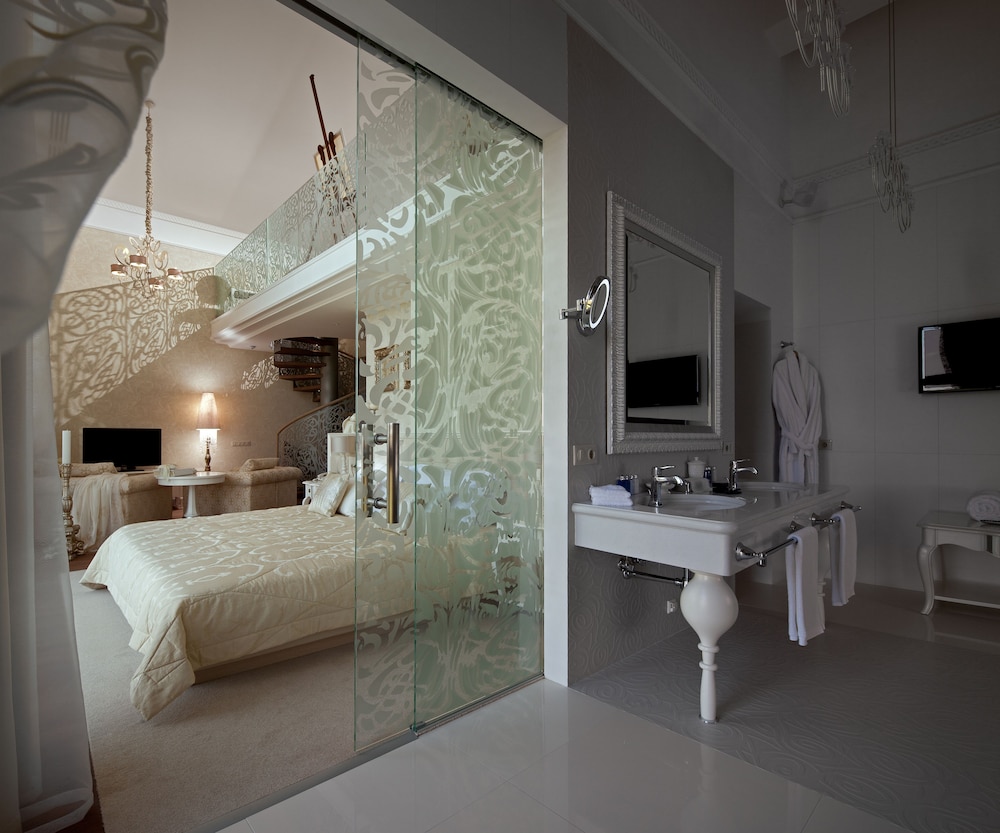 Romantic Suite