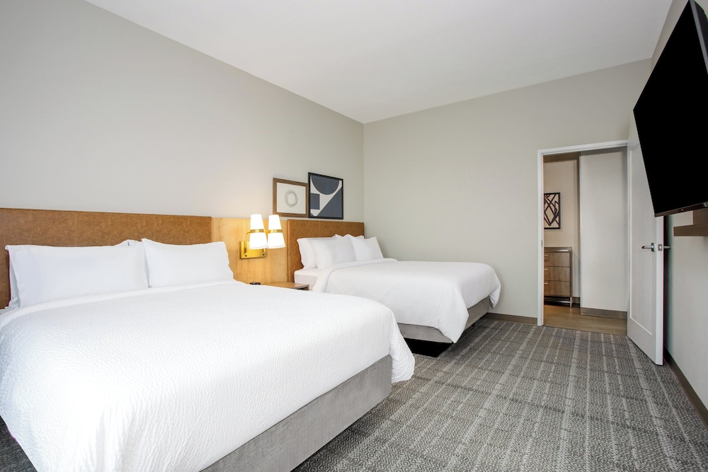 Suite, 1 Bedroom, Accessible, Kitchen (Comm, Kitchen) photo 3