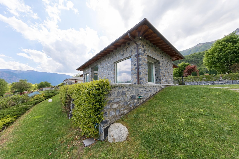 Villa photo 3