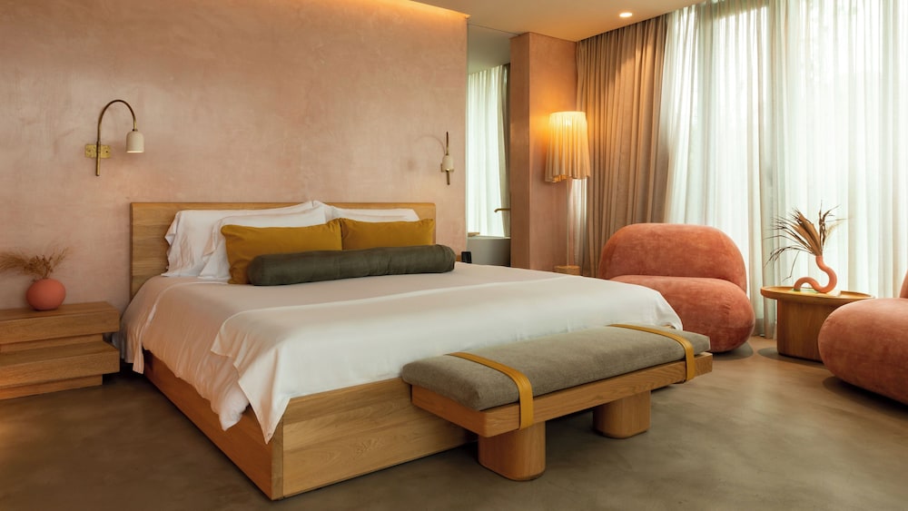 Junior Suite, City View