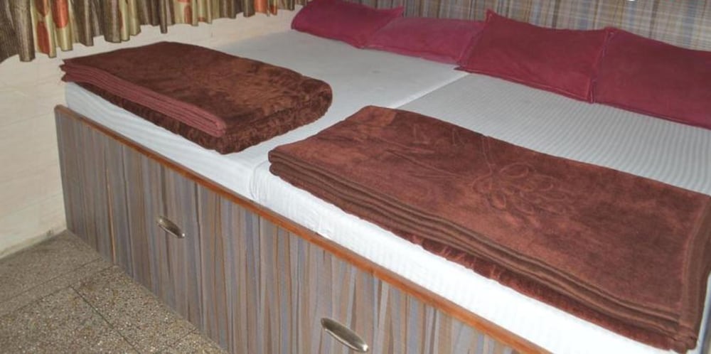 Deluxe Double Room, 4 Bedrooms photo 2